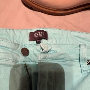 Women worn once capris